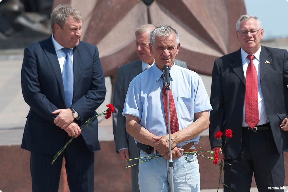 Вечная память. В Магнитогорске прошел митинг памяти