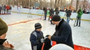 Губернатор Челябинской области провел первое вбрасывание на хоккейной площадке «МегаФона»