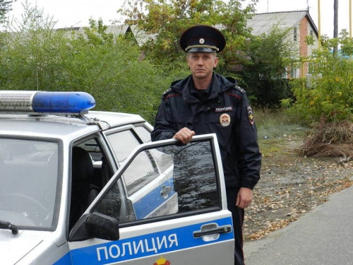 Полицейский – герой, потерпевший – живой. Участковый в Варне вернул «с того света» расстроенного жителя