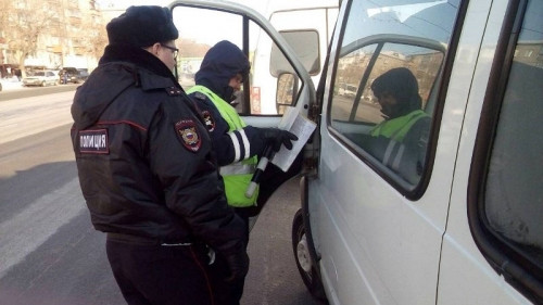 Полиция, ФСБ и ОМОН нагрянули на магнитогорский рынок. Искали гастарбайтеров-нарушителей