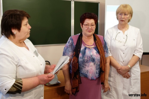 В память о бабушке. Семья врача-инфекциониста пять лет награждает лучших детских медиков Магнитогорска