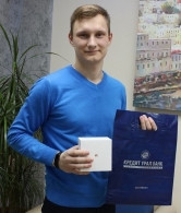 Кредит Урал Банк наградил очередного победителя акции по сервису Google Pay