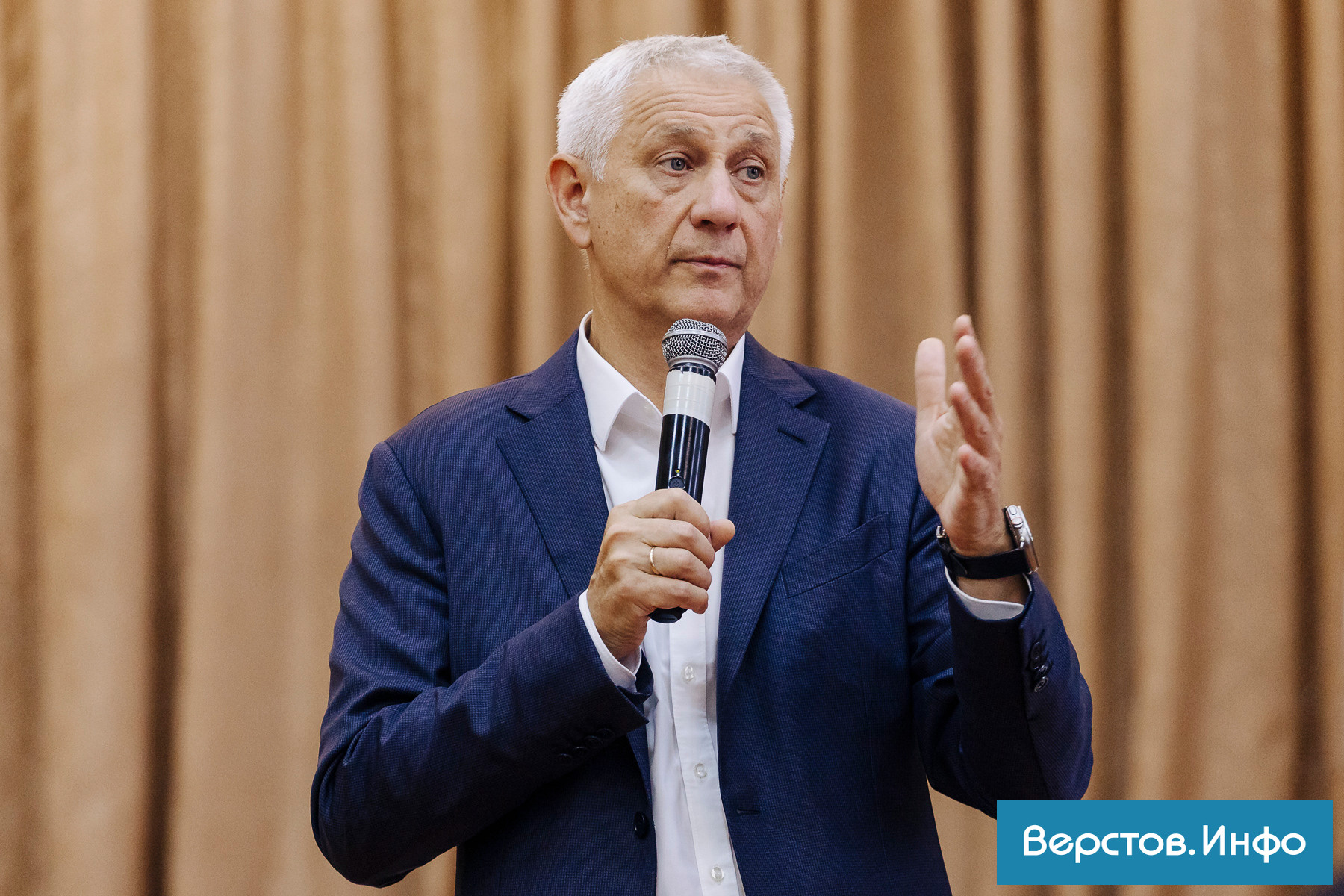 MHD_1932.jpg MHD_1932.jpg