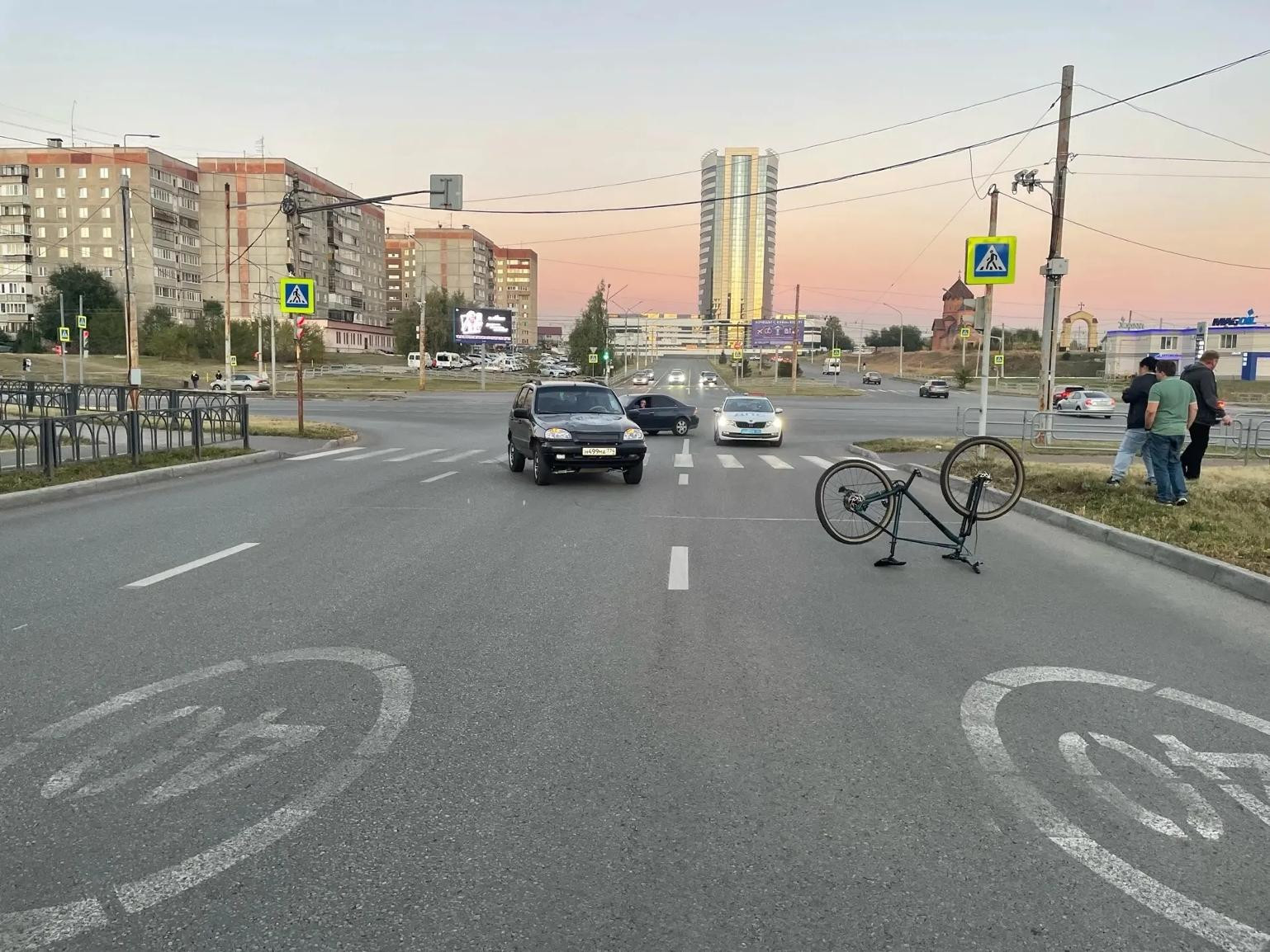 Велосипедист.jpg Велосипедист.jpg