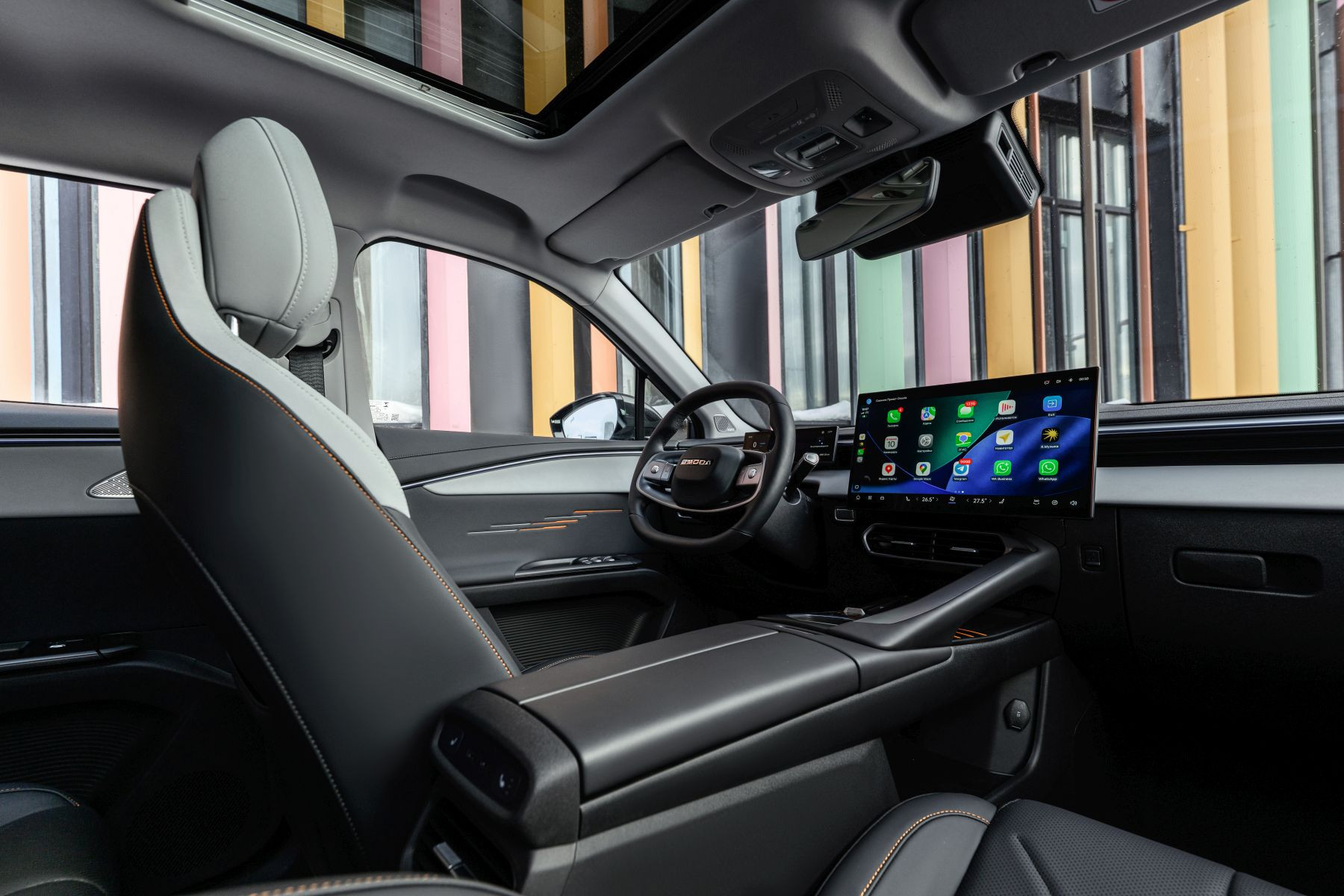 C5_NEW_interior_111.jpg