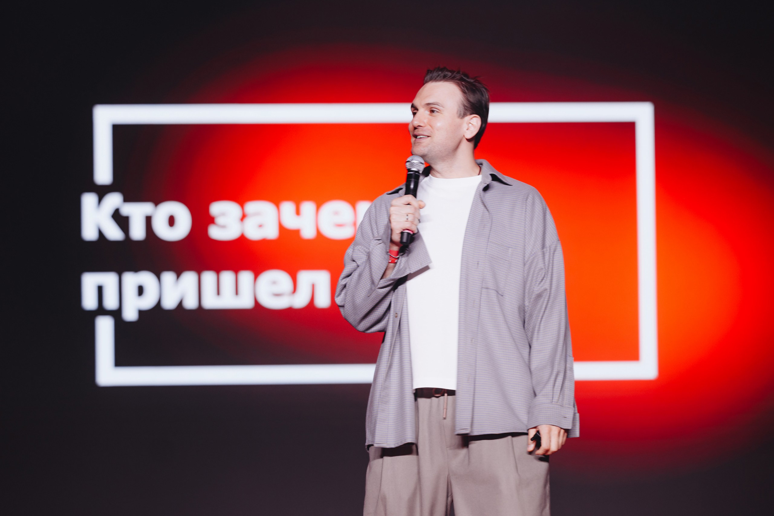 AT0327_resized.jpg AT0327_resized.jpg