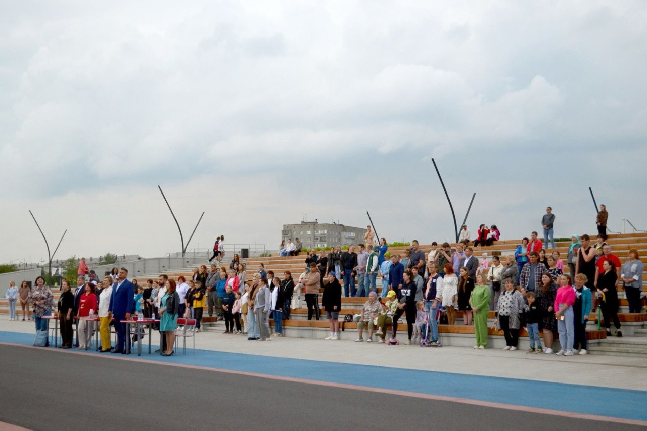 SUeVe-Hg1X8.jpg SUeVe-Hg1X8.jpg