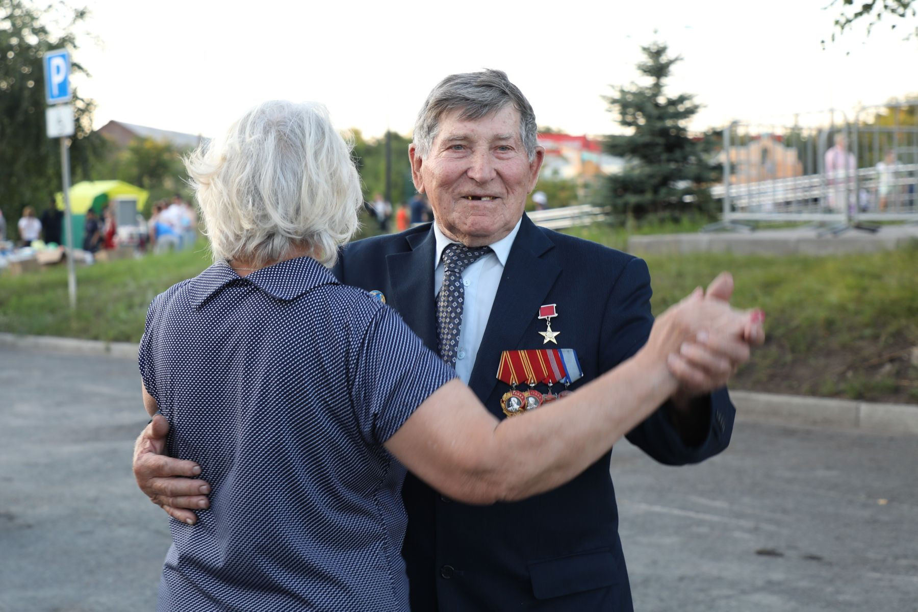 denyghd13.jpg denyghd13.jpg