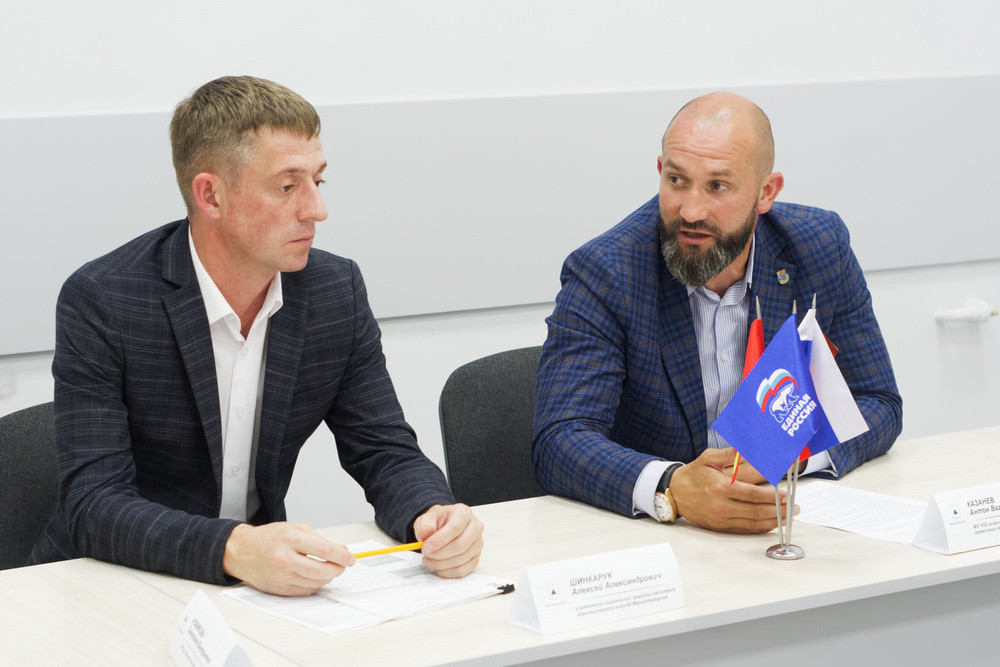 S8004199_DxO.jpg S8004199_DxO.jpg