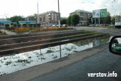 С Оранжерейной на Советскую опять бежит ручей