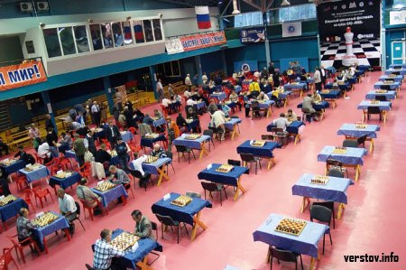 На Кубке ОАО ММК по шахматам больше повезло приезжим мастерам (+фоторепортаж "Шахматы в лицах")