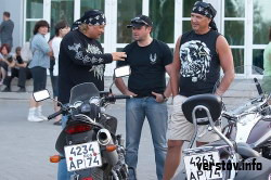 Ведущие политики погоняли на мотоциклах на "Магнитной буре - 2010"