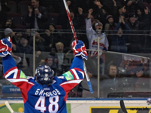 "Металлург" сравнял счет в серии с омским "Авангардом"