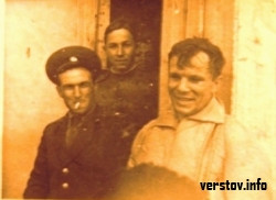 Магнитогорец бережно хранит фотографии с Гагариным