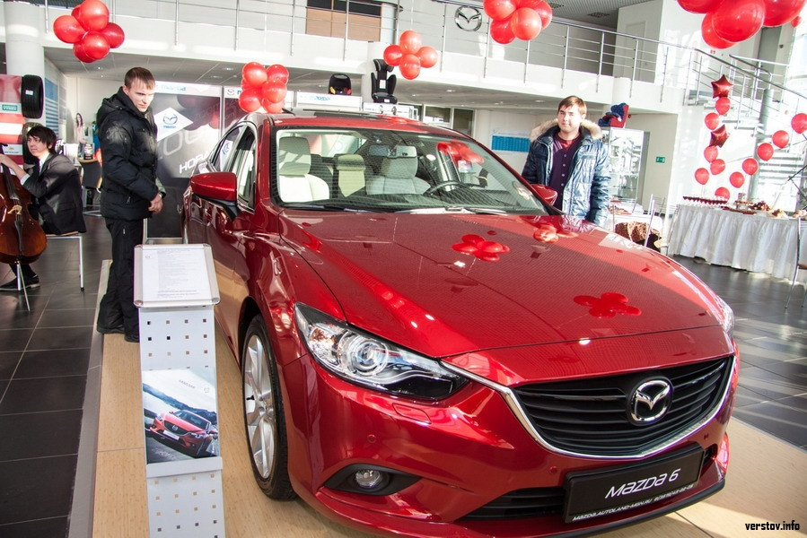 Открой mazda. Автосалон Мазда Екатеринбург. Закрытие автосалонов. Мазда открытие автосалона.