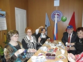 «При поддержке мэра». Единороссы отпраздновали день рождения партии чаепитием
