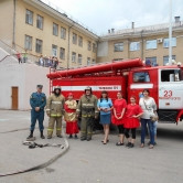 Научили Спичечку быть хорошей девочкой. В Магнитогорске пожарные «потушили» 275 детей