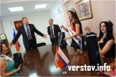 Виталий Бахметьев встретился с миссис Вселенная. Неожиданные гости в кабинете главы Магнитогорска