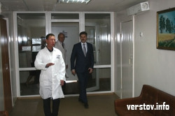 «Продолжайте двигаться вперёд!» Первый заместитель губернатора области посетил вторую городскую больницу