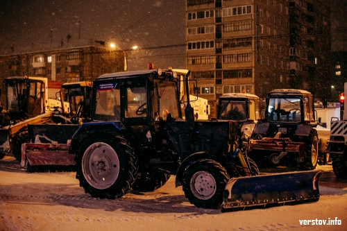 Чистили дороги всю ночь! МБУ ДСУ борется со снегом 24 часа в сутки