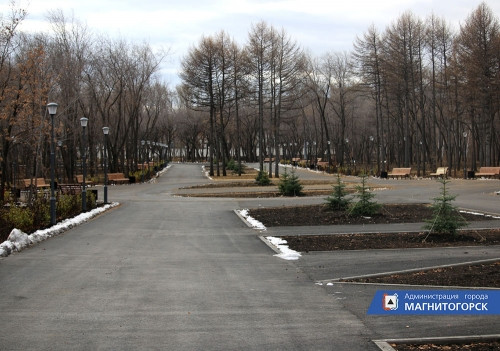Парк у Вечного огня скоро откроется. Зимой жители и гости Магнитогорска смогут кататься на лыжах