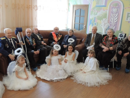 С праздником! В Орджоникидзевском районе отпраздновали 100-летний юбилей Вооруженных сил России