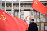 Красные гвоздики от магнитогорцев. 148 лет назад родился Владимир Ленин