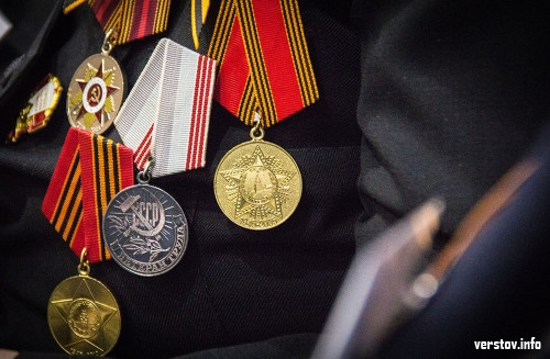 «Бум на память». В Магнитогорске поздравили ветеранов Великой Отечественной войны