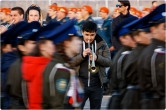 Четыре «прогона». Участники парада Победы маршировали по проспекту Ленина