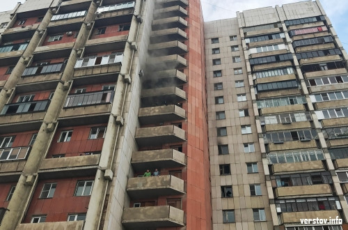 Электрощитки буквально взрывались. В магнитогорской 16-этажке произошел серьезный пожар