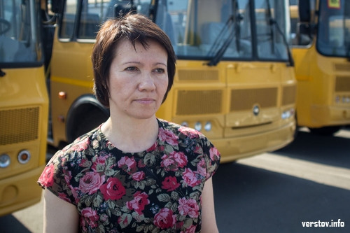 К новому учебному году власти города закупили восемь автобусов. Все - для школьников