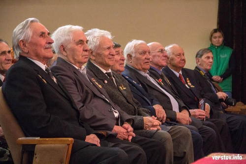 «Буду вечно молодым…». Комсомольцы Магнитки отметили 100-летний юбилей ВЛКСМ