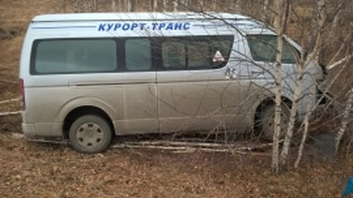Водитель скончался. На трассе Магнитогорск - Белорецк с дороги съехал рейсовый микроравтобус