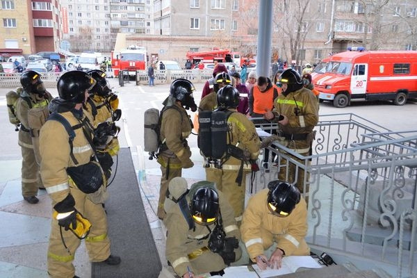 учебная тревога в школе. эвакуация учебная тревога. учебная эвакуация в школе. тревога эвакуация. учебная тревога в школе терроризм.