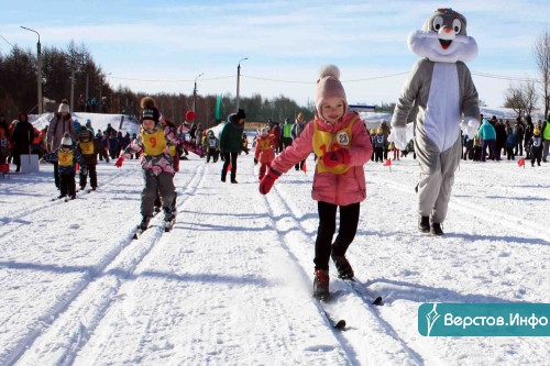 «Веселый снеговик-2019». Дошколята вышли на лыжню в экопарке