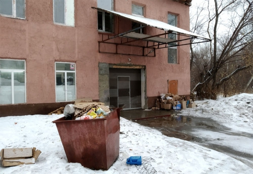 Оштрафовали всего на тысячу. Жители Магнитогорска продолжают мусорить на улицах города