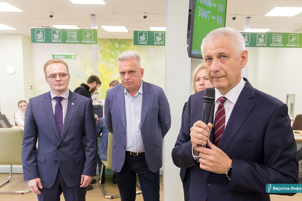 хендай i40 универсал 2014. Kia ceed 2019 универсал. 1. грунты новагро 10л универсальный. захват для бордюра навесной.