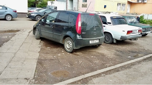 Парковались не по правилам. В Орджоникидзевском районе «неправильных» водителей оштрафовали на 19 тысяч рублей