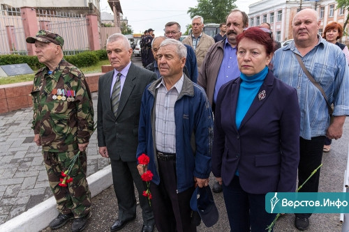 Прошло 19 лет. В Магнитогорске почтили память погибших в Аргуне милиционеров