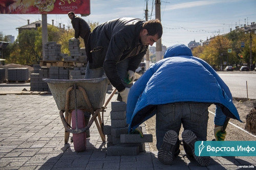 Еще больше плитки! Власти города собираются замостить газоны и вдоль проспекта Ленина