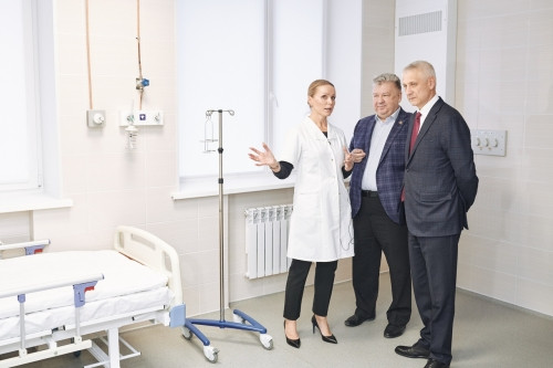 Хирургию, круглосуточный стационар и клинико-диагностическую лабораторию экспертного уровня открыли в МЦ «НовоМед»