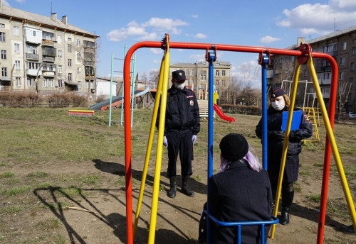 Должны учиться дети! Полицейские привлекли жительницу Магнитогорска за неисполнение родительских обязательств