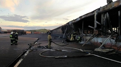 В ЛПЦ-4 произошёл крупный пожар. В ликвидации возгорания участвовали 57 огнеборцев и 18 единиц техники