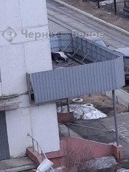 Погибла на месте. 50-летняя жительница Магнитогорска выпала из окна многоэтажки на Коробова