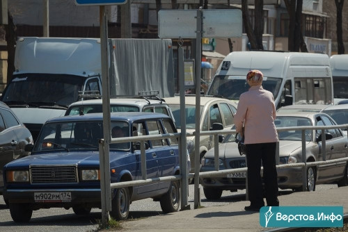 Пешеходам дали 67 секунд? Автомобилистов озадачил новый режим работы светофоров на пересечении Советской и «Правды»