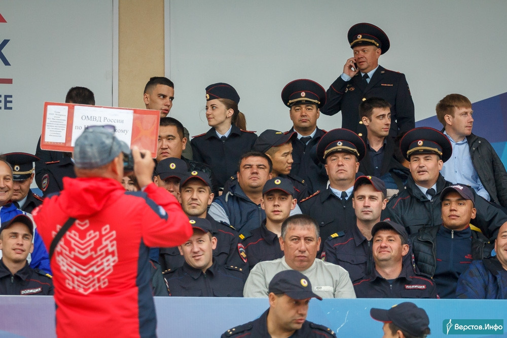 Новости верстов магнитогорск последние в магнитогорске сегодня. Кужанов Даулет Магнитогорск. Полиция Магнитогорск. Ишимбеков Бауржан союндыкович Магнитогорск полиция. ВК полиция Магнитогорска.