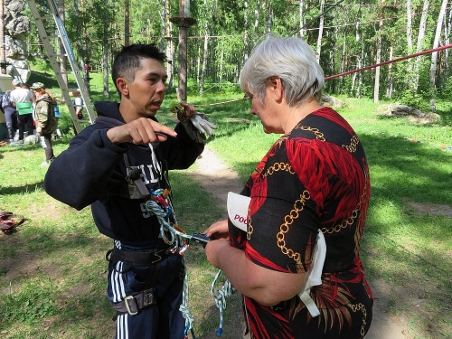 Адаптировали для людей с особенностями. 56 спортсменов-инвалидов состязались в башкирском лесу