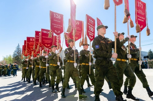 Военный учебный центр при ЮУрГУ: как получить военный билет, обучаясь в университете?