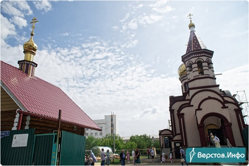 Храм, который построили «всем миром». В церкви на улице Суворова начались регулярные богослужения