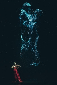 «Музыка в темноте» от Евгении Зимы. Мультимедийное шоу классической музыки в формате полного погружения ждёт магнитогорцев 10 ноября